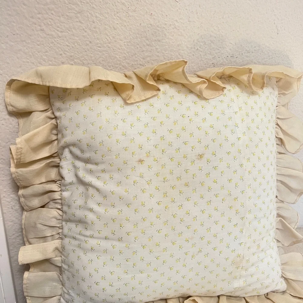 Vintage Handmade Quilted Patchwork Granny Cozy cottagecore throw‎ pillow